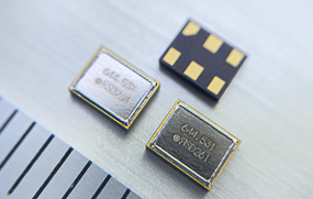 水晶発振器 FCXO-04